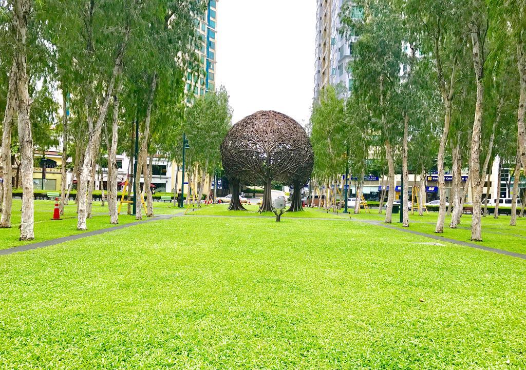 Forbestown Place At The Fort Bgc Taguig Exterior photo