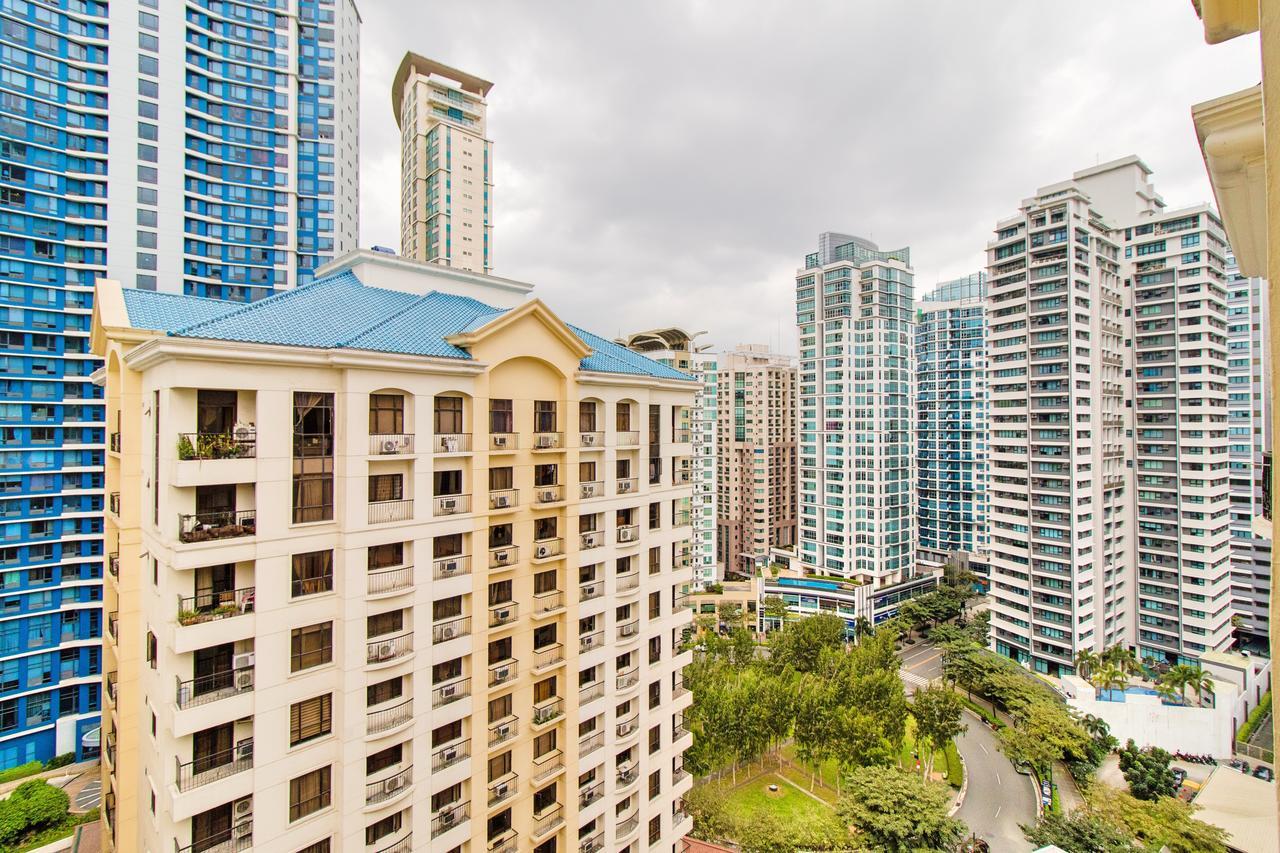 Forbestown Place At The Fort Bgc Taguig Exterior photo